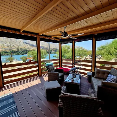 Luxmobil Villa Grebastica Exterior photo